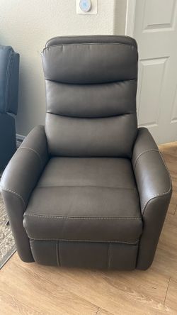 Gray Leather Manual Recliner – Great Condition!