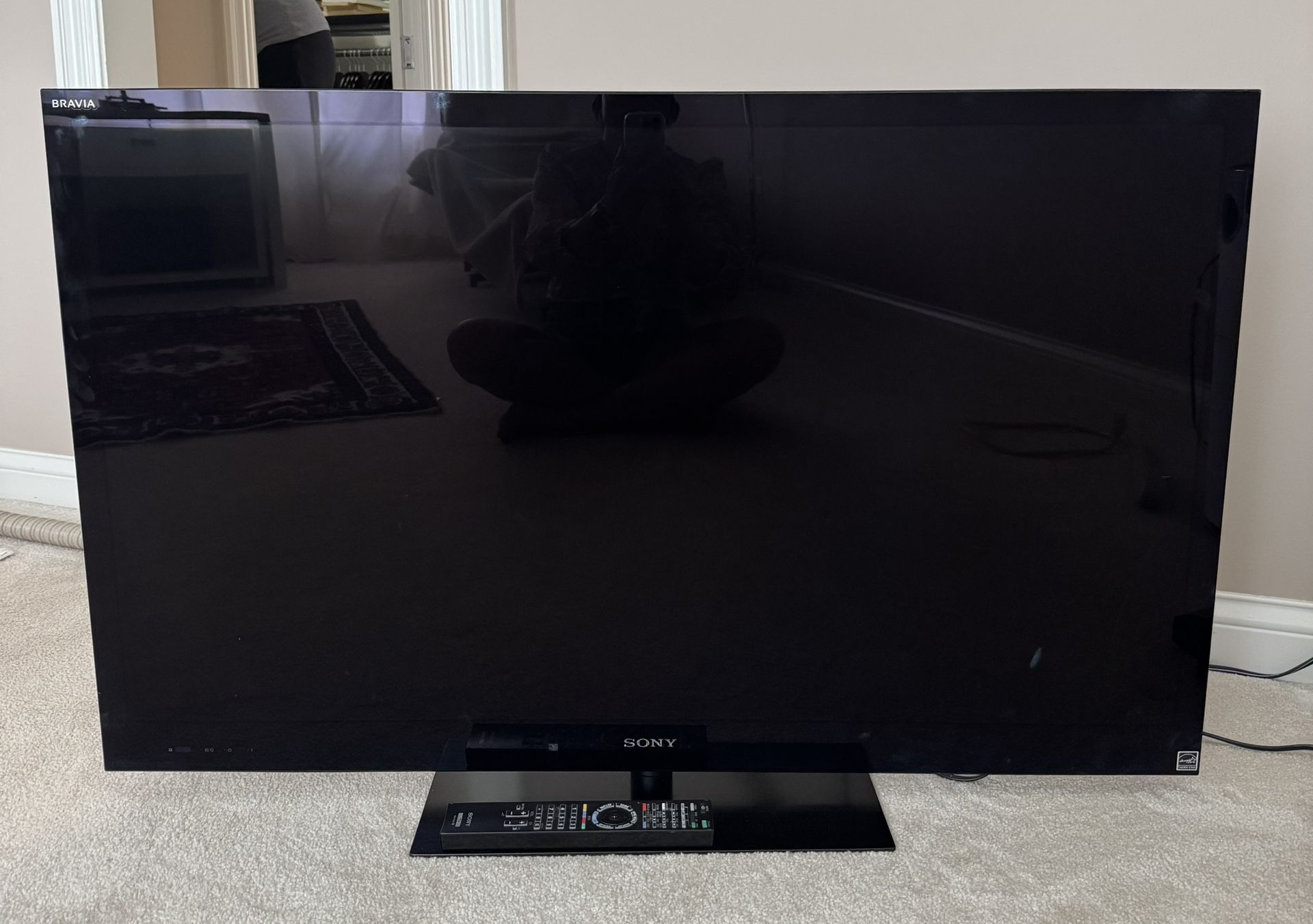 Sony Bravia LCD Digital TV 43” KDL-46HX820