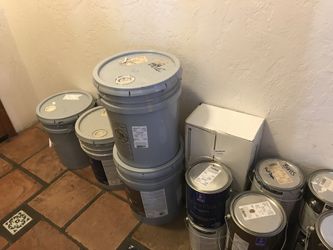 New bucket paint and gallons different color