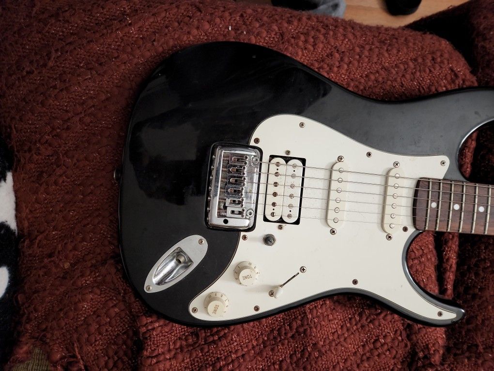 Electronic Guitar Peavey Predator International Series