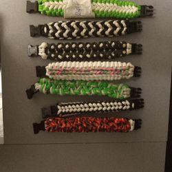 Paracord Survival Bracelets
