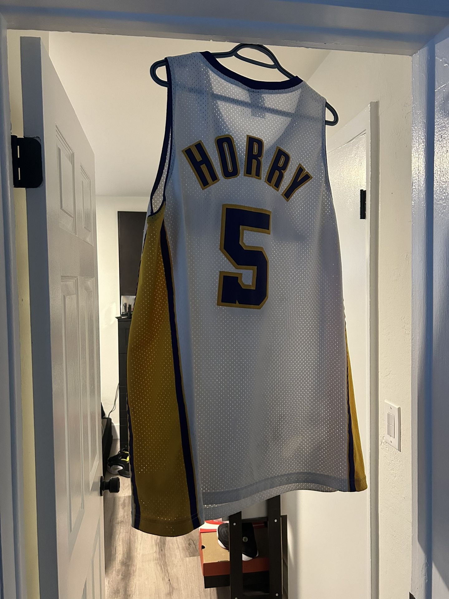 Lakers Jersey XL