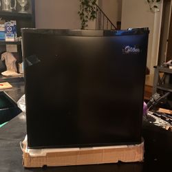 NEW Mini Fridge