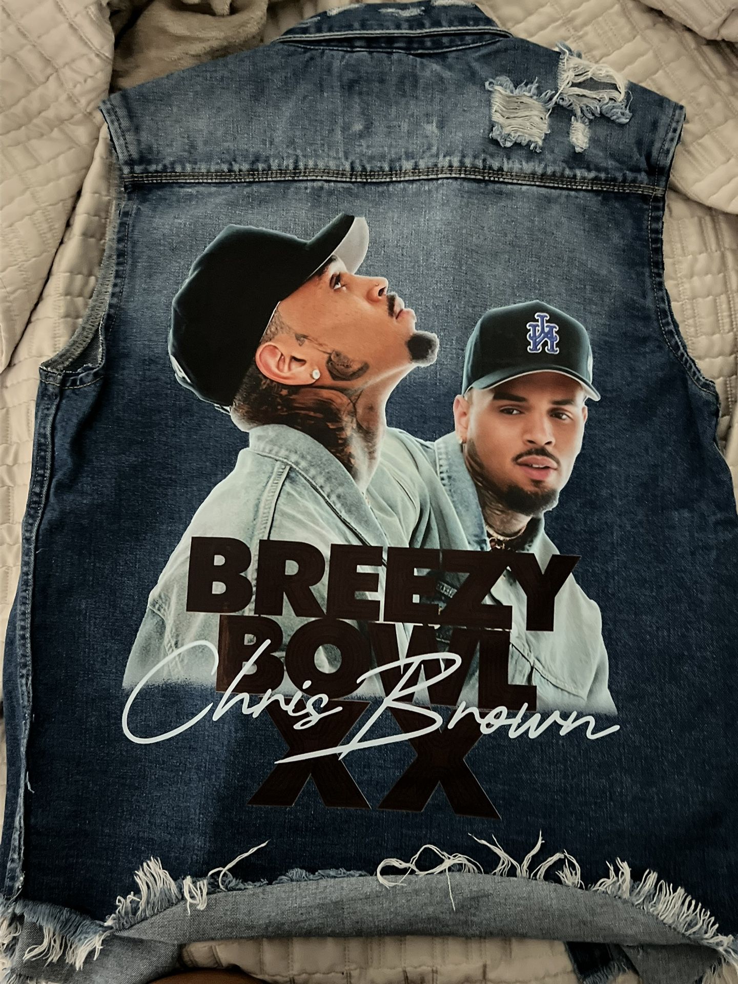 CHRIS BROWN JEAN JACKET ! Size Small But Fits Like A Medium!