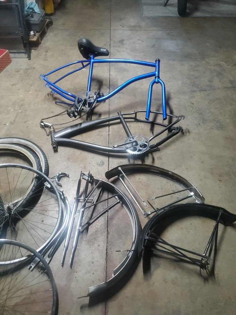 Cruiser Frames With PEDALS, Fenders,seat,