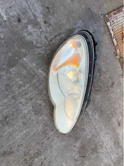Left headlight for 2006 Chrysler pt cruiser headlight
