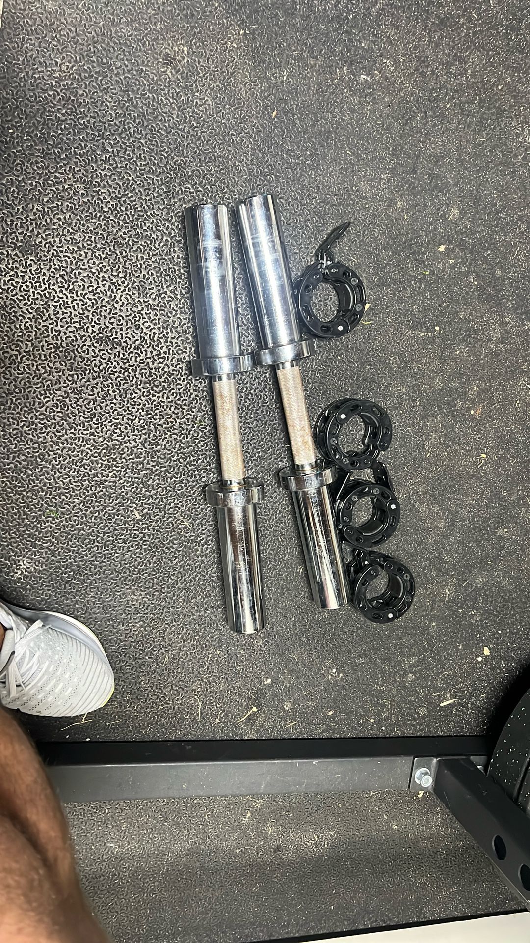 Adjustable Dumbbells 400 pound capacity each