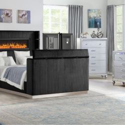 4 PC SET  1 QB+ 1 DR + 1 MR + 1 NS +  NEW IN BOX (MATTRESS AND CHEST SOLD SEPARATELY)