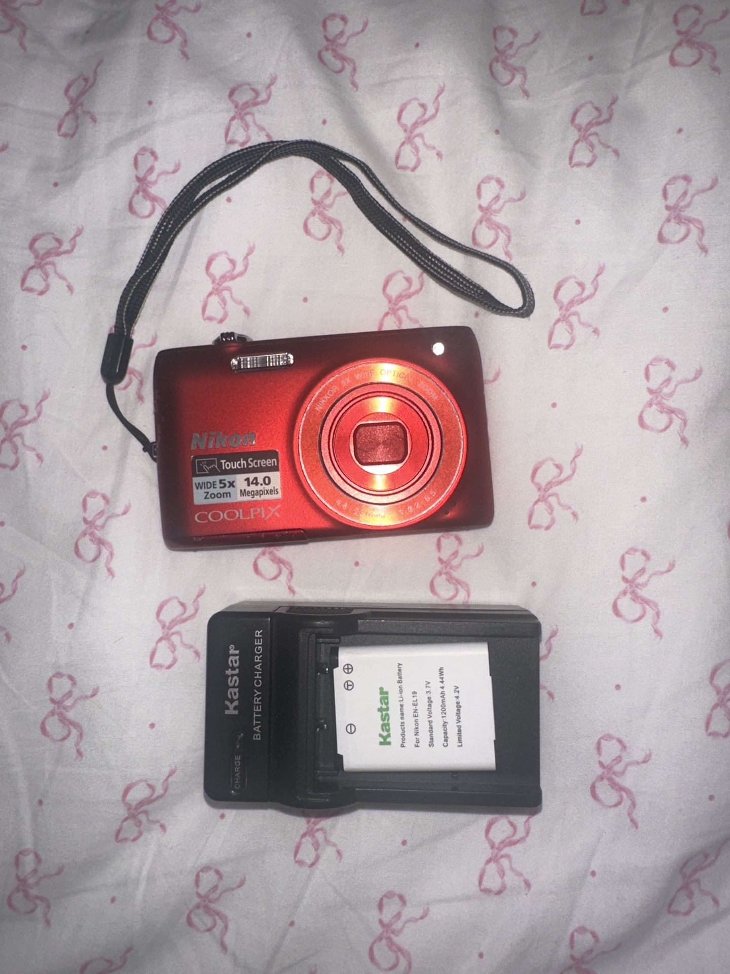 Nikon COOLPIX S4100 14 MP Digital Camera