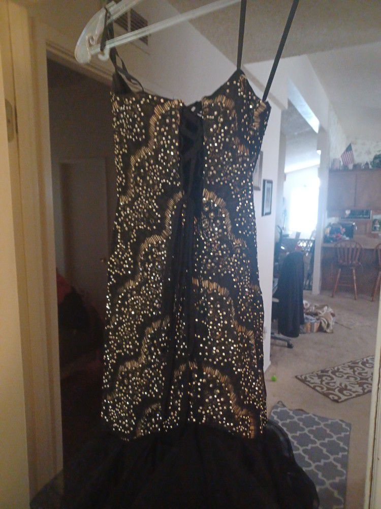 Strapless formal with gloves and garment bag