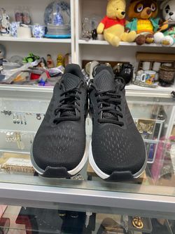 Size 9. Charcoal/Grey Adidas Response Super Running Shoes