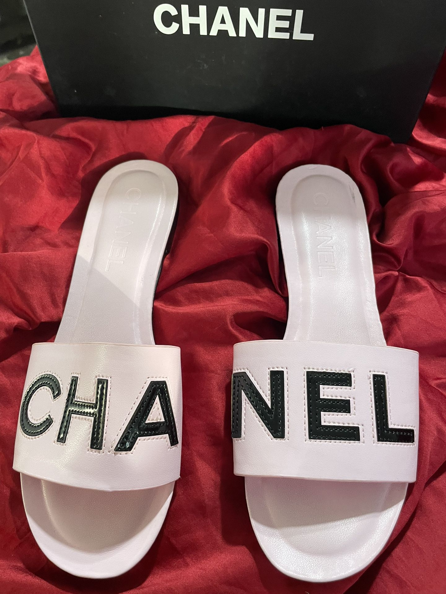 ‘Sold’ CHANEL 2018 White Creme Lambskin Leather Espadrille Mule Sandals 37