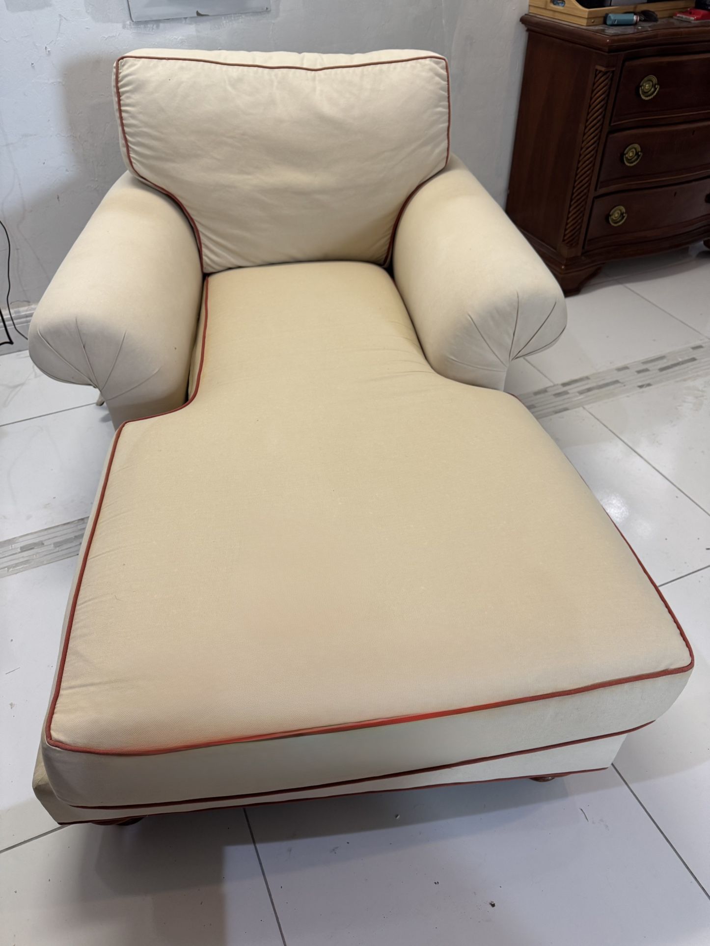 Chaise Recliner