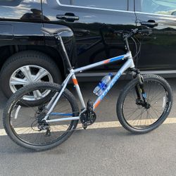 2017 Raleigh Mountain Bike