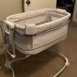 White Baby Bassinet