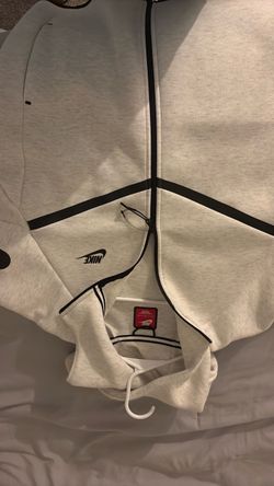 Brand new Nike tech