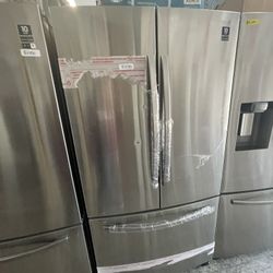 Samsung French Door In Stainless Steel New Open Box No Water Ice On Bottom