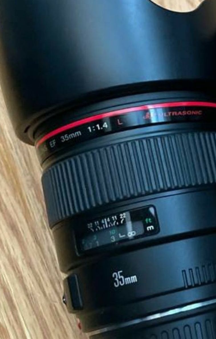 Canon EF 35mm F/1.2 USM