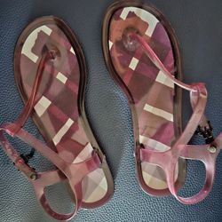 2 Pairs Burberry Jelly Thong T Stap Flat Sandals 