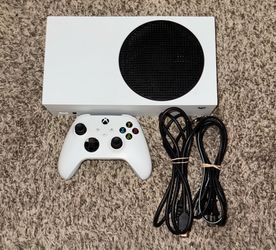 XBOX SERIES S CONSOLE WITH VIDEO GAME & CONTROLLER