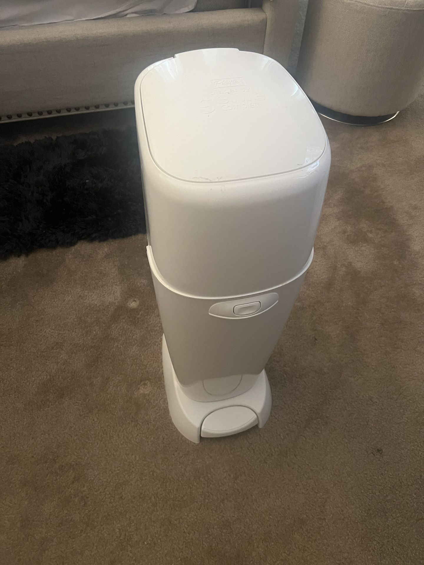 Playtex Diaper Genie Complete Diaper Pail with Odor Lock