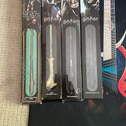 Harry Potter Wands And Wand Display