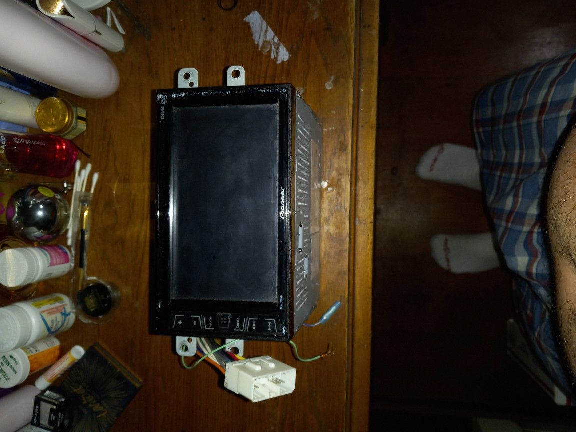 PIONEER Avh- 170dvd $80