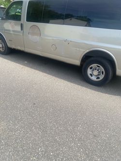 2003 Chevrolet Express 3500