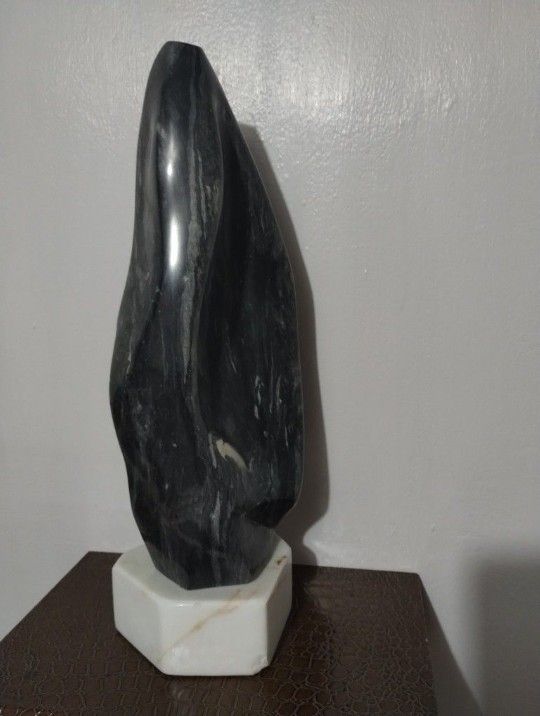 DAVID HICKS BLACK MARBLE SCULPTURE 19"×7" ( 23 Pounds)
