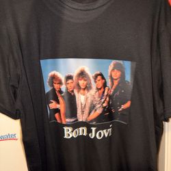 Bon Jovi T Shirt // Bon Jovi Camisa 