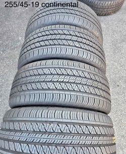 Set 255/45-19 continental con el 80% de Vida
