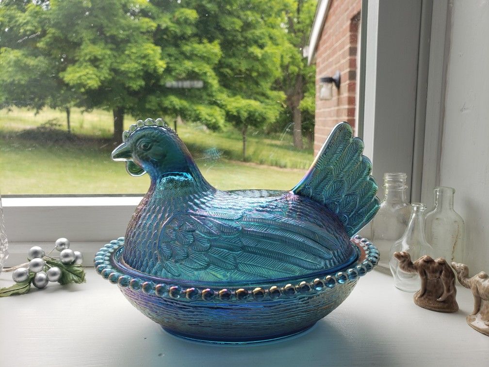 Vintage Indiana Glass Blue Carnival Glass Hen on Nest