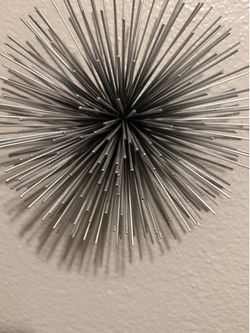 Set of three wall spikes