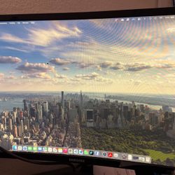 Samsung Curved Monitor 24” 
