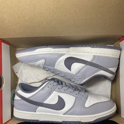 Nike Dunk Low SE “Light Carbon” Size 11