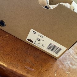 13 Big Kid UGG Tasman