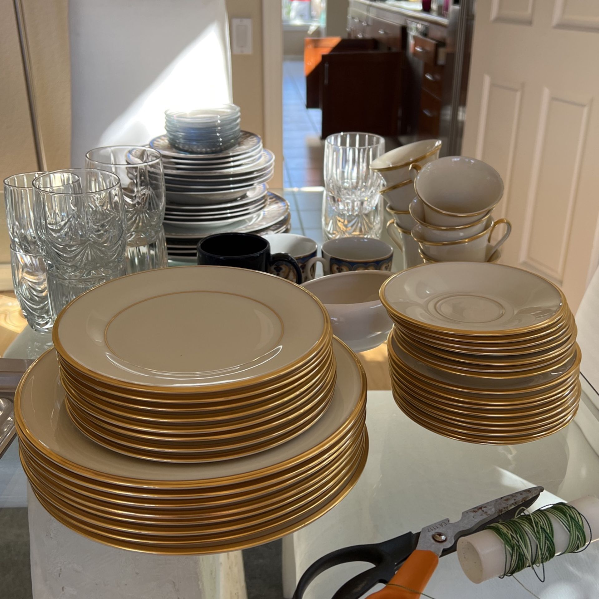 Lennox Vintage China Plate Set