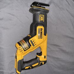 Variable speed reciprocating saw