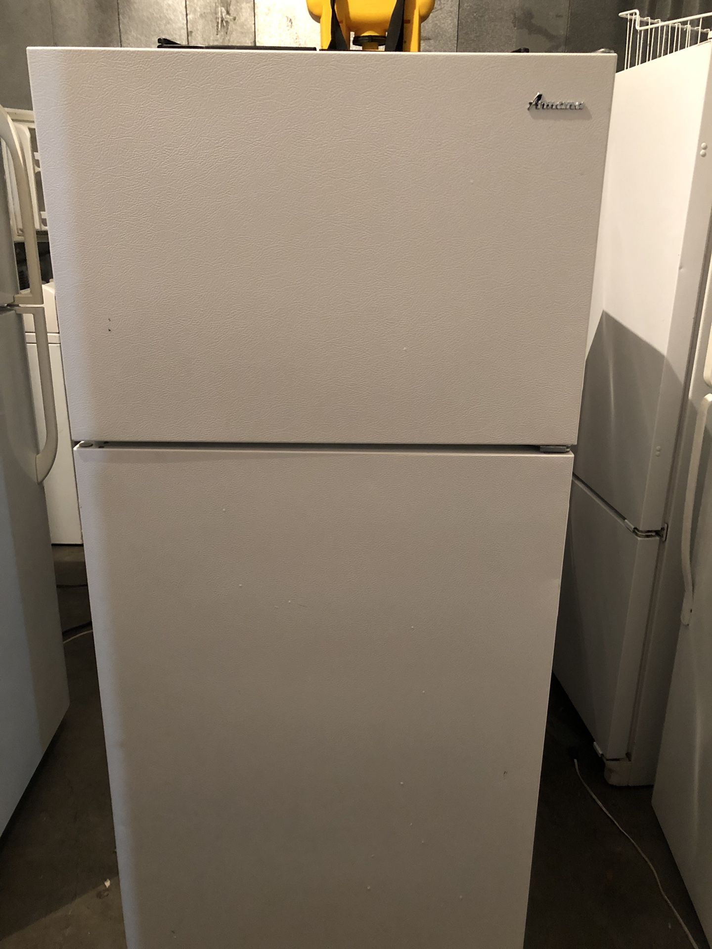 Amana Refrigerator apt size