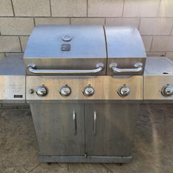 Gas BBQ Grill Kenmore Elite with Sear And Side Burners