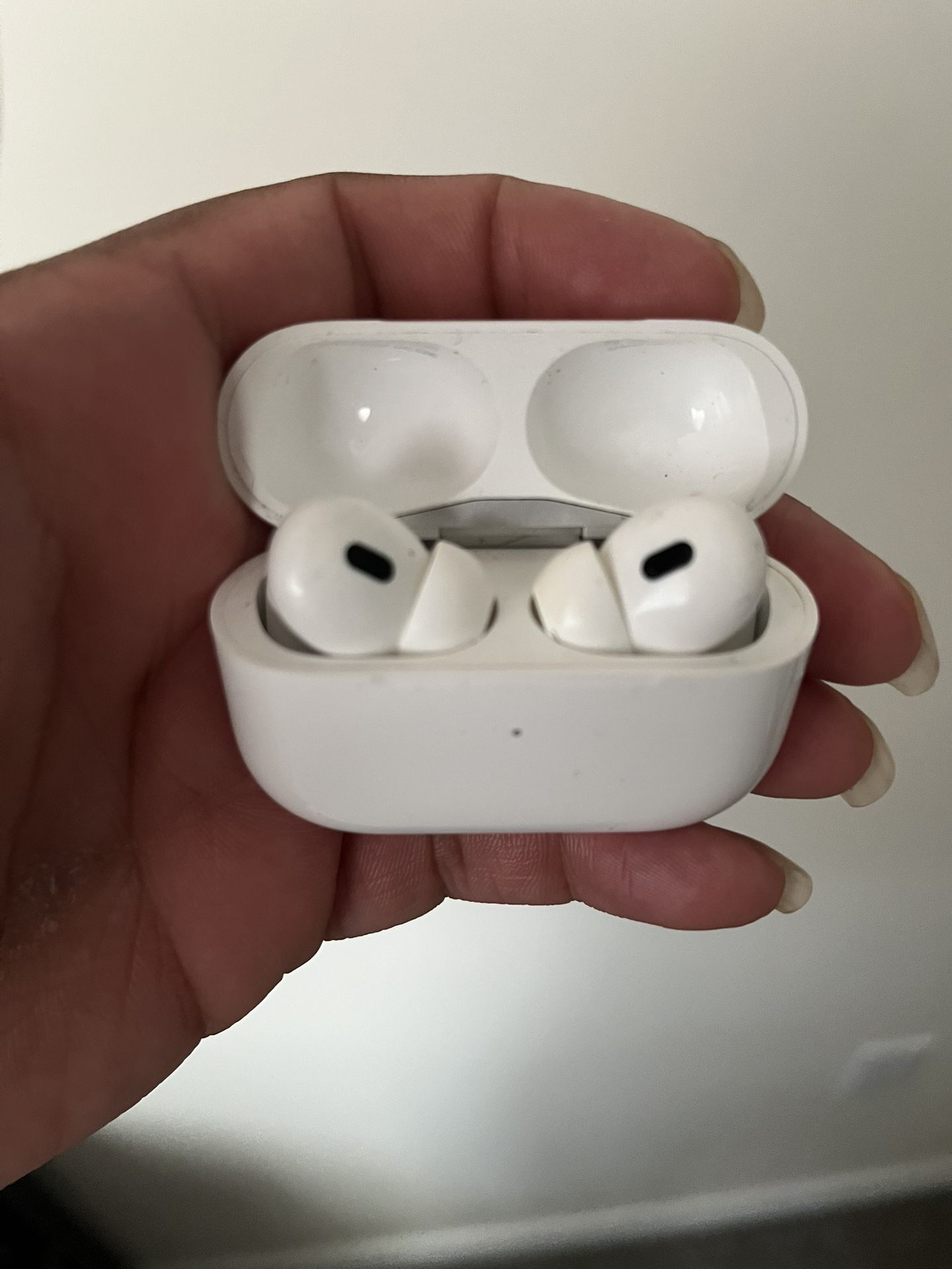 AirPods