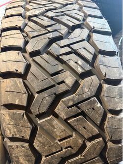 295/60R20 Nitto