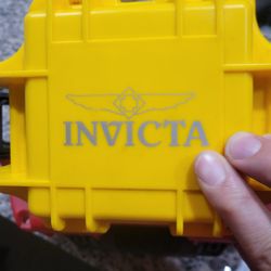 One Slot Yellow Invicta Collectors Case