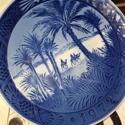 Royal Copenhagen 1972 IN THE DESERT Collector Annual Plate Camel