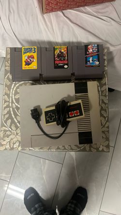 NES with 3 games + controller