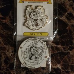 GPK DEAD TED/JAY DECAY PIN N COIN.