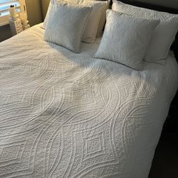 Queen Bed Frame With Mattress