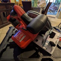 Milwaukee Circular Saw W/ Batteries