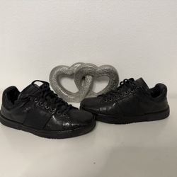 Gucci Shoes Size 8.5