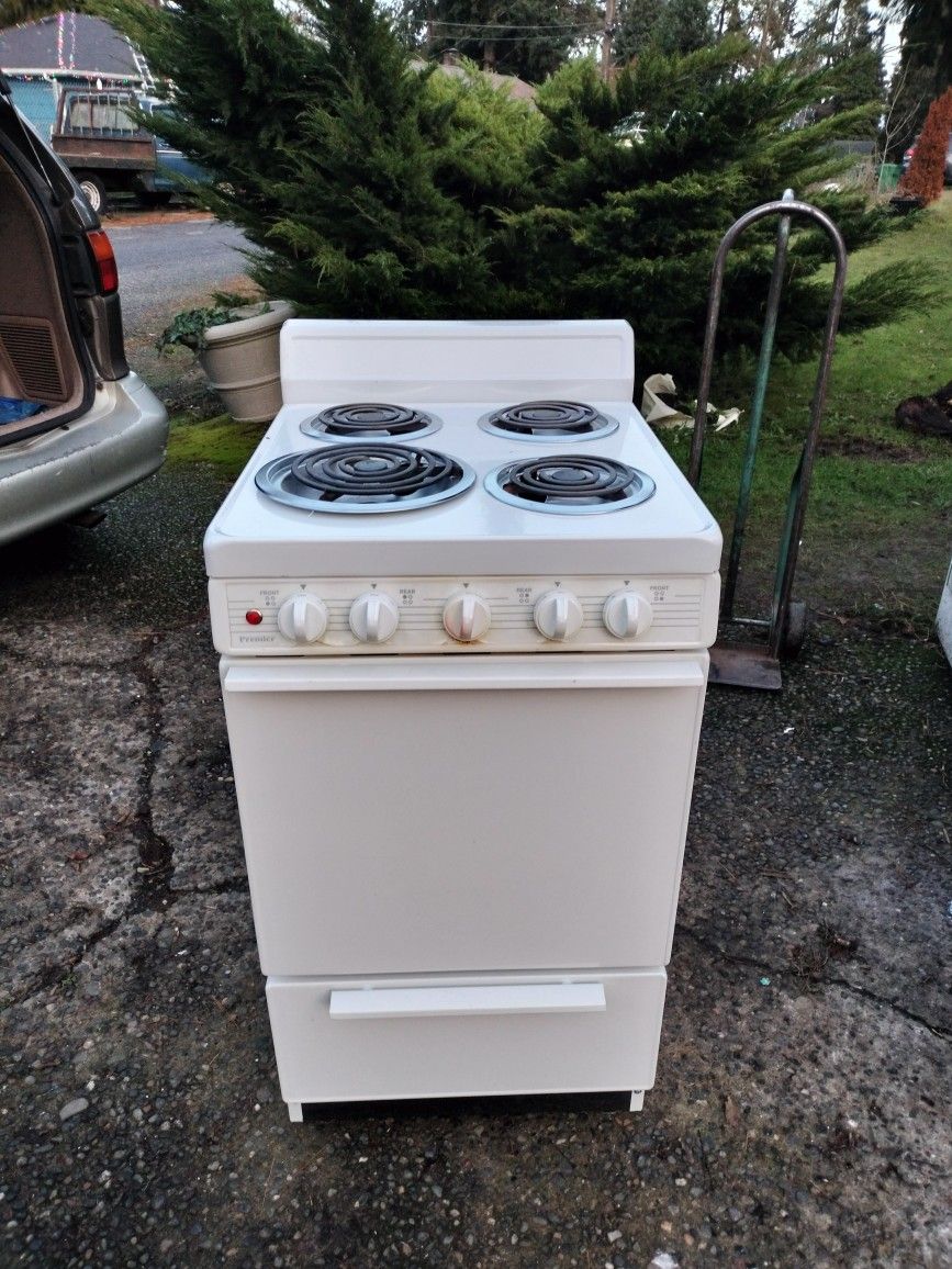 20 " Premier Apartment Size Electric Range ( Stove/Oven) - Can Deliver 